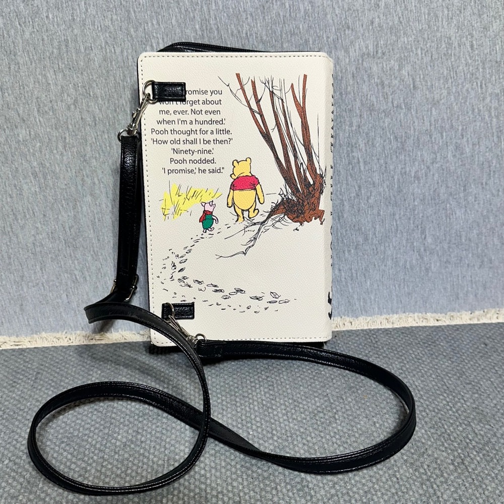 Winnie the Pooh Book Clutch Crossbody Bag Classic A.A. Milne w/wristlet Disney - Picture 2 of 9